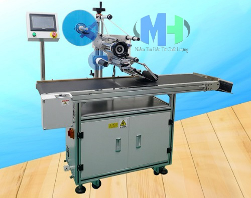 Máy dán nhãn mặt phẳng tự động